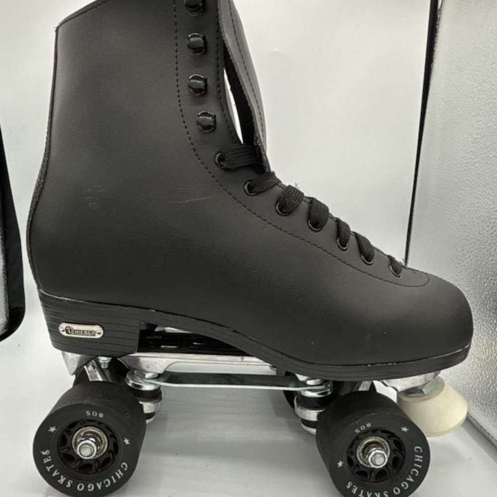 Chicago Skates 805 Men's Classic Rink Quad Roller Skates, Black Size 11
